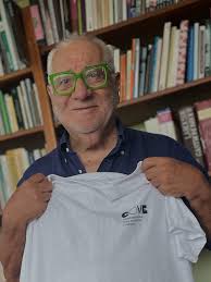 Ají margariteño. El dulce. El que le da sabor y aroma a los guisos de la  isla. Van de verdes a amarillo y rojo. Componente inflatable de nuestra  cocina. Por todo el