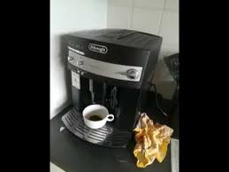 Select either whole beans or ground coffee, the machine does. Delonghi Magnifica 3000 Cafe Ne Sort Plus