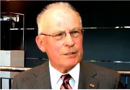 Frank Reddick's Instagram, Twitter & Facebook