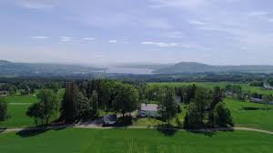 Vi holder til midt i. Koss Gard 84 Photos Local Service Kossgutua 10 2385 Brumunddal Norway