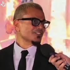 #amrdiab #عمرو_دياب تفوت سنين وتيجي سنين وتروح مطربين وتيجي مطربين وانت  اللي علي وضعك رقم 1 كل سنه وانت طيب يا هضبه هتفضل طول عمرك في حته تانيه  حاجه مش هيحصل زيها تاني علي مر التاريخ happy birthday ...
