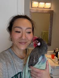 A HUGE shoutout to @chickenhappyhour for gifting me the perfect Tee! 🥰👚🐓  Make sure to visit her site for everything chicken-inspired! ❤️ ✨ And for a  discount