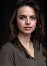 Jill Renner's Instagram, Twitter & Facebook