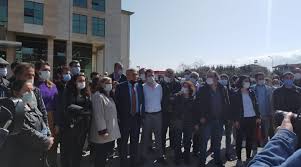 Cumhurbaşkanı erdoğan'ın başbakanlığı döneminde artvin'in hopa ilçesinde düzenlenecek miting öncesinde çıkan olaylarda polis tarafından sıkılan biber gazı. Adalet 10 Yil Sonra Da Gelmedi Metin Lokumcu Davasi Ertelendi