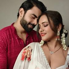 Priya Gamree Luucky Sainii - YouTube