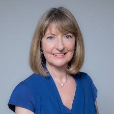 Penny Edgar's Instagram, Twitter & Facebook