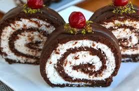 Blat 200 g unt 82% grasime 150 g. Rulada De Biscuiti Cu Mascarpone Despre ViaÈa Din Romania