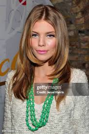 1,130 Lynne Green Photos & High Res Pictures