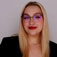 Emily Drummond's Instagram, Twitter & Facebook