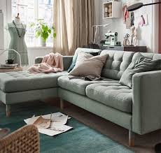 Ikea Landskrona 3er Sofa Mit Recamiere Mit Bezug Gunnared In Hellgrun Mit Holzbeinen Gesteppten Sitzpolstern 3er Sofa Skandinavische Wohnraume Chaiselongue
