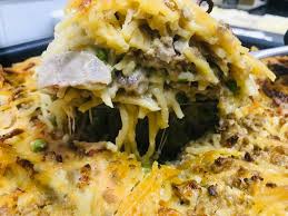Impastare a mano è quasi un'arte che regala preparazioni gustose ed invitanti come le tagliatelle, ottime da abbinare a tanti tipi di condimenti come quelli delle nostre 10 migliori ricette con tagliatelle. Crostata Di Tagliatelle La Ricetta Di Mimmo Il Pastaio Napolitan It