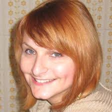 Anna Caro's Instagram, Twitter & Facebook