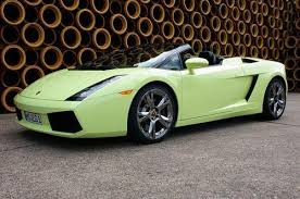 ɡaˈʎaɾðo) is a sports car built by the italian automotive manufacturer lamborghini from 2003 to 2013. Lamborghini Gallardo Spyder Lamborghini Sportwagen Caprio Mieten 1 200 00 Eur Pro Tag Mietmeile De