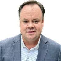 Kelly Stroman's Instagram, Twitter & Facebook