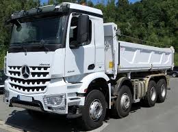 Véhicules radiocommandés, pièces et customisation. Camion Poids Lourd Benne Basculante De Chantier Et De Tp Mercedes Arocs 32 43 Occasion