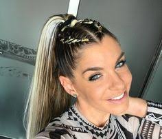 Az arca az a smink.meg mostanában heni is kikerekedett. 14 Magyar Eloadok Ideas Zene Musica Youtube