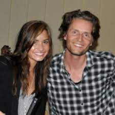 Discover all toby gad's music connections, watch videos, listen to music, discuss and download. Toby Gad Interview Hits For Beyonce Demi Lovato Fergie