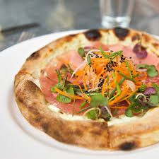 barry wine's raw ahi tuna pizza jumosc