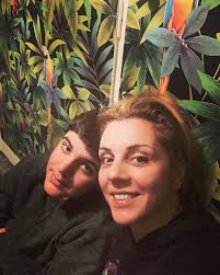 Το «καυτό» φιλί του νάσου παπαργυρόπουλου στην βάνια! Matina Nikolaoy H Balia Apo To Kalo Meshmeraki Pozarei Me Ton Gio Ths Kai H Omoiothta Einai Xarakthristikh