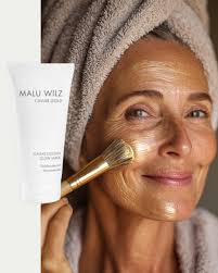 ✨ LIVE BEAUTY SESSION con @anniebeautyexperience Questa sera abbiamo  vissuto una diretta speciale con Annie, dedicata ai nuovissimi SKIN  BOOST💧di MALU WILZ Un viaggio tra concentrati di bellezza immediata,  formule ricche di