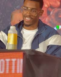 THROWBACK! It's 1995 and Michael Brodie sets up the perfect body shot to  stop Neil Leggett in the first round of their bout at the Castle Leisure  Centre in Bury 💥💥💥 #throwback #