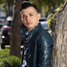 Ele confirmou, em depoimento, que encontrou o rapaz no noite de 10 de dezembro para manter relações sexuais e diz que tudo. Biografia De Eduin Caz Grupo Firme Edad Estatura Pack Esposa Hijos Laletrade Biografias Musica Y Letras