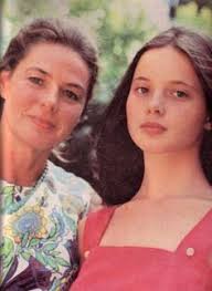 38 Mothers & Daughters ideas to save today