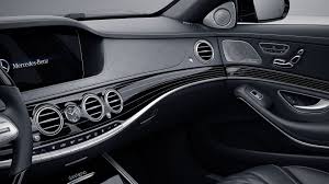 Auch innen ein konsequentes fahrerauto. Mercedes Maybach S Klasse Zierelemente Paket Exklusiv