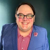 Julie Streeter's Instagram, Twitter & Facebook