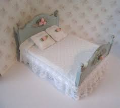dollhouse double bed duck egg blue bed pink roses lace ruffle miniature bed dollhouse bedroom twelfth scale pupppenhausk klein blue bedding dollhou