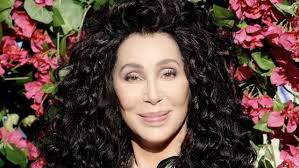 Jennie Garth Lists HGTV Remodel in Studio City for $4.5M