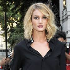 Hair Idol Rosie Huntington Whiteley S Bendy Bob Short Hair Ponytail Rosie Huntington Whiteley Hair Short Hair Styles