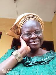 London Mum Delivers Rare Quadruplets at 32 Weeks — Names Firstborn After  Lead Doctor Tooting, London — St George's Hospital has welcomed its first  set of quadruplets in 13 years after 27-year-old