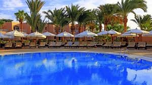 El gouna is an egyptian tourist resort, owned by samih sawiris and developed by orascom hotels and development, dating from 1989. Labranda Club Paradisio El Gouna Agypten Holidaycheck
