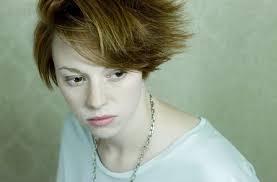 La Roux Lets You Down Gently With New Musical Direction