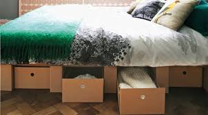 Schreibtisch u form solar lampen schwimmingpool für den garten solarkugeln für den garten sessel aus paletten sitzbank esszimmer ikea shabby chic garten schubladen für kleiderschrank. Stange Design Das Bett Aus Pappe Produkt Der Woche Wohnnet At