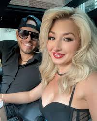 Here's to 32 🫶🏻 #happybirthdaytome