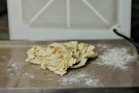 Oggi ti diremo come preparare la pasta fatta in casa in maniera semplicissima e senza l'utilizzo della macchina. Come Essiccare La Pasta Fresca Essiccare Com