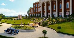 О книге the great gatsby. The Sets From Baz Luhrmann S Great Gatsby Including Nick S Cottage