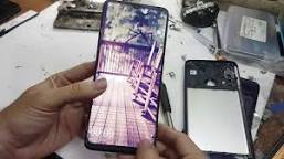 Hasil gambar untuk Realme 3 restart terus