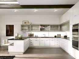 Lacquered Kitchen Timeline Kitchen With Peninsula Timeline Collection By Aster Cucine Italian Kitchen Design Kitchen Peninsula Modern Kitchen Cabinets