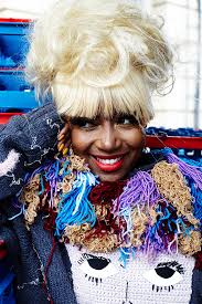 flair im Interview mit Sängerin Ebony Bones