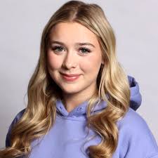 DB SENIOR SPOTLIGHT! Join us in celebrating our 2025 Part Time graduate, Avery  McDonald. Avery is planning