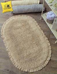 Un Delicatissimo Beige Per Questo Elegante Tappeto Bagno In Stile Shabby Chic Con Frill Paspas
