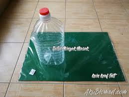 Beli minyak kayu putih jumbo online berkualitas dengan harga murah terbaru 2021 di tokopedia! Pasu Self Watering Plant Pots Dari Botol Minyak Masak