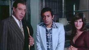 وفرض نور الشريف وعائلته حالة من السرية على تفاصيل العلاج ورحلته المرضية، بينما كان آخر ظهور علني له خلال اللقاء التلفزيوني الوحيد الذي أجراه قبل عرض فيلمه الأخير «بتوقيت القاهرة» في برنامج. Ø¹Ø´Ø±Ø© Ø£ÙÙ„Ø§Ù… Ù…Ù‡Ù…Ø© Ù„Ù†ÙˆØ± Ø§Ù„Ø´Ø±ÙŠÙ Ø§Ù„Ø°Ù‡Ø¨ Ø§Ù„Ø°ÙŠ Ù„Ø§ ÙŠØµØ¯Ø£