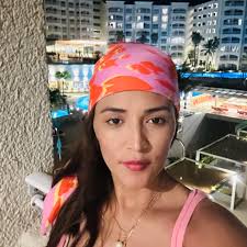 This week I'm joined by legendary divorce attorney Laura Wasser as she  spills