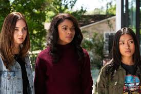 Pin By Fem 374 On Light As A Feather In 2020 Feather Light