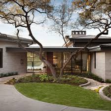 Simple in their design, ranch plans first came about in the 1950s and '60s. 75 Beautiful One Story Exterior Home With A Hip Roof Pictures Ideas July 2021 Houzz