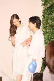 画像1 35 吉沢亮 美しすぎて トイレ行かない説 新木優子が唱える あのコの トリコ フラワーガールドレス モデル 写真 トリコ